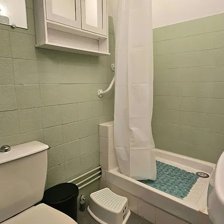 Apartment Avec Climatisation A - Fr-1-553-318 Balaruc-les-Bains